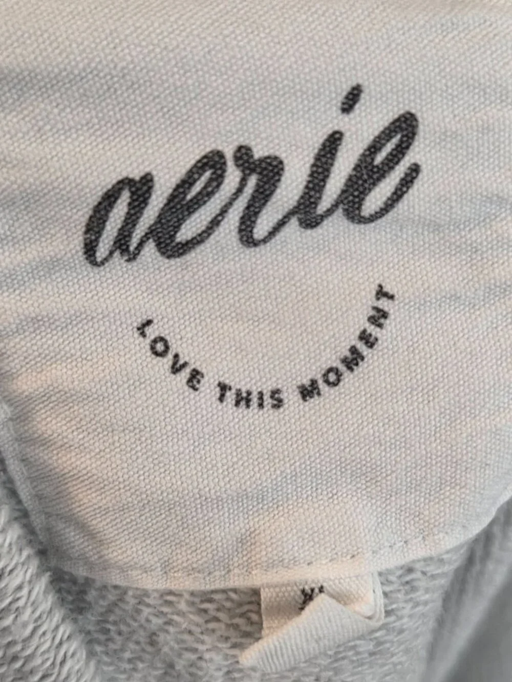 aerie grey neck